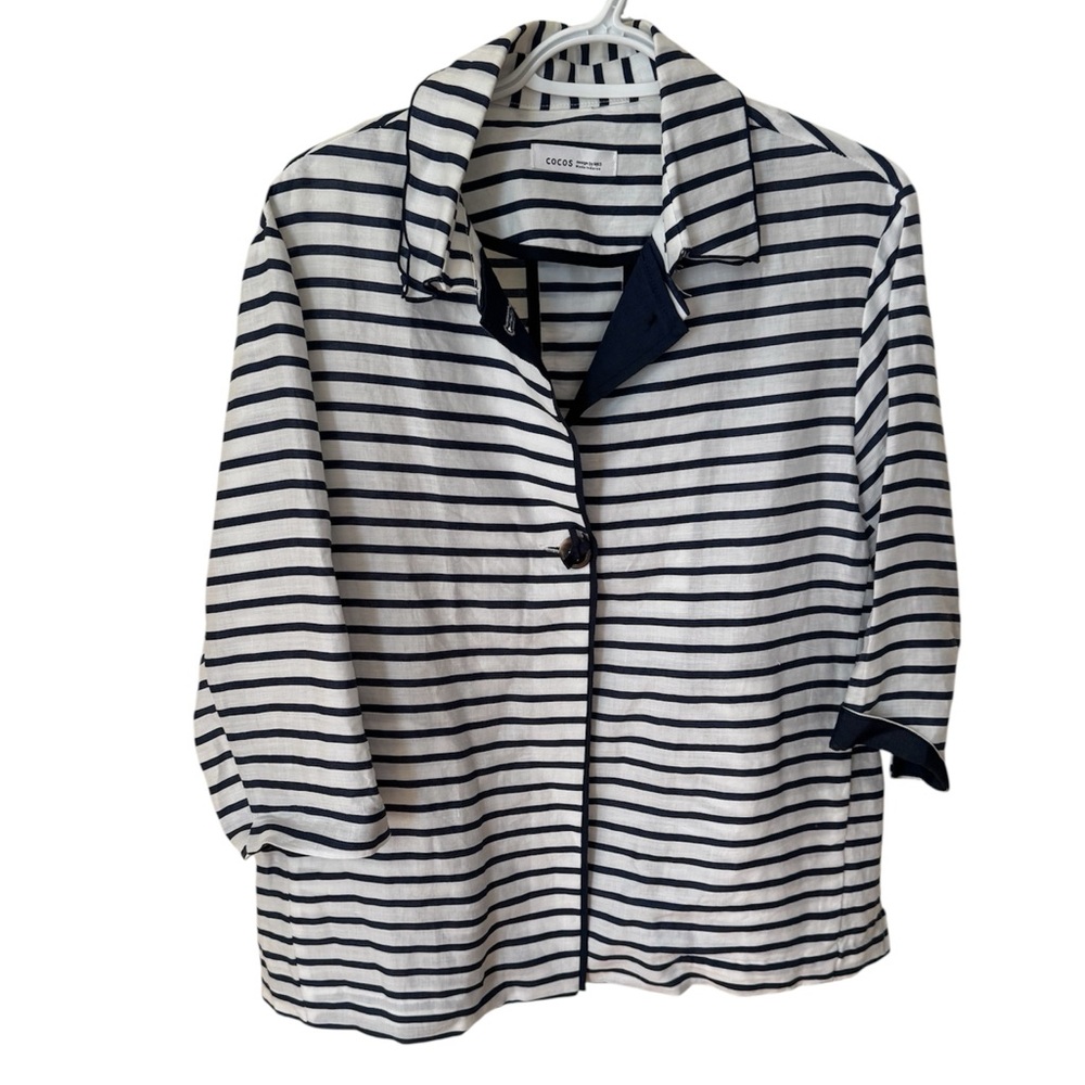 Cocos Linen brand new Navy and White Striped Sumer jacket size L
